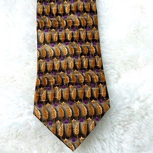 PRIVADO MEN’S 100% Silk Tie. Gold leafs with small purple and gold leafs.